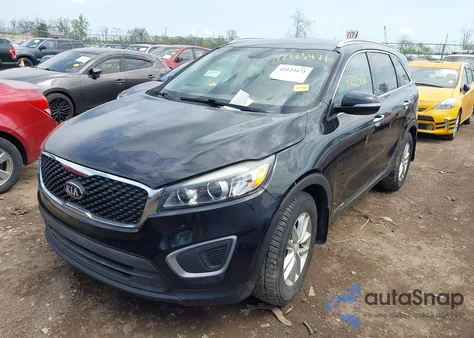 2016 Kia Sorento 3.3L Lx z USA, uszkodzony, nr VIN 5XYPGDA5XGG168325